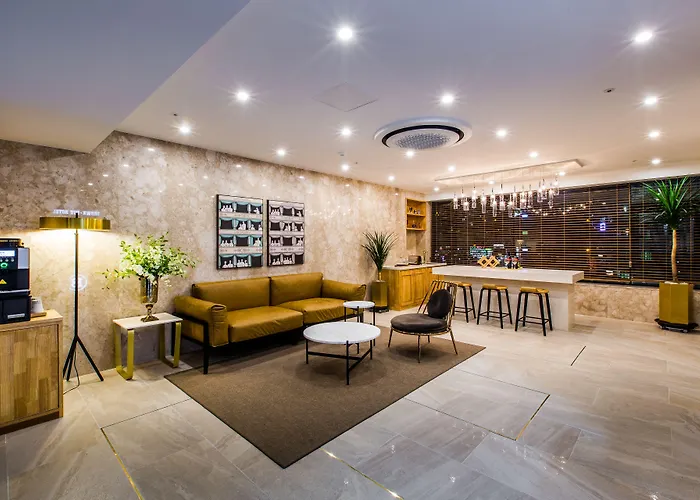 Brown-dot Songdo Hotel 2*