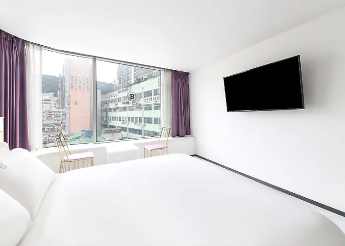 Brown-dot Songdo Hotel 2*