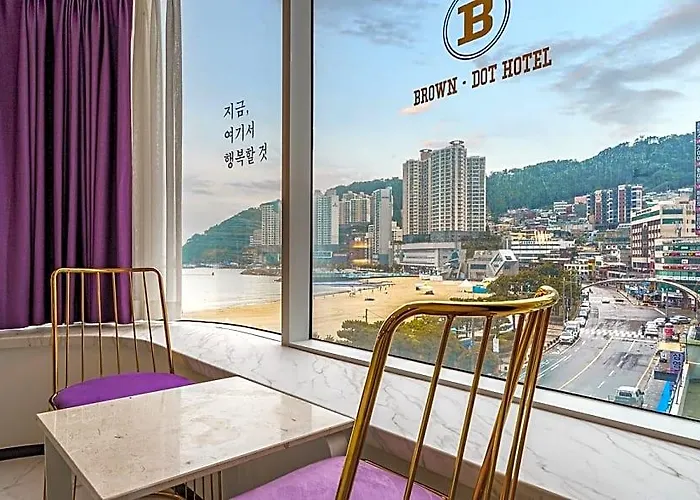 Brown-dot Songdo Hotel