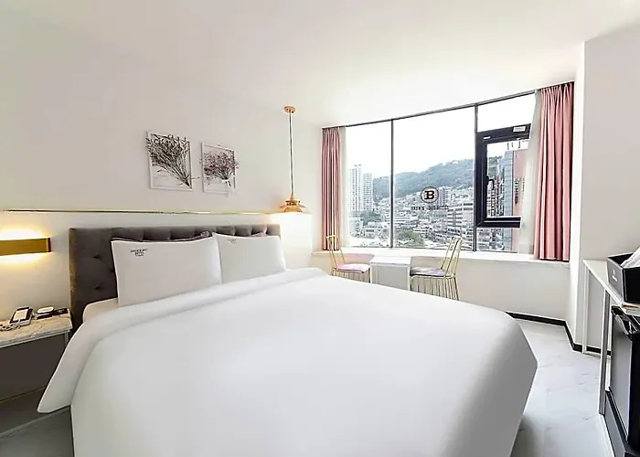 Brown-dot Songdo Hotel 2*